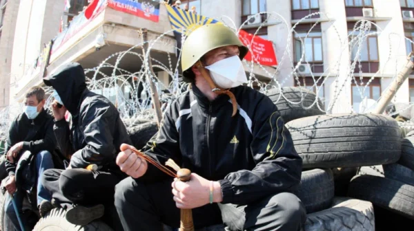 Як змінилися протести через рік після Майдану? Пограбування, арешти, викрадення – головні небезпеки для мешканців донбасу після обстрілів